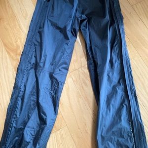 Woman’s climbing wind pants
